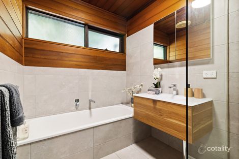 Property photo of 4 Lulworth Place Flagstaff Hill SA 5159