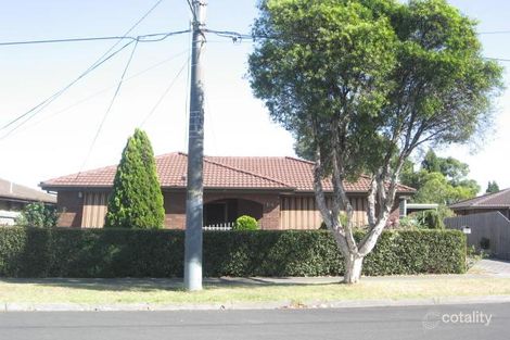 33 Alpine Cres, Noble Park North, VIC 3174