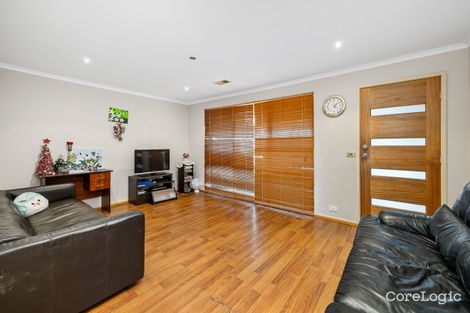 Property photo of 5 Whipbird Close Werribee VIC 3030