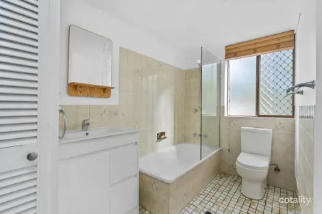 Property photo of 1/11 Foxton Street Indooroopilly QLD 4068