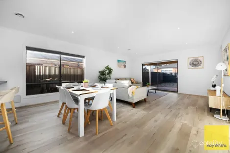 Property photo of 56 Eltham Parade Manor Lakes VIC 3024