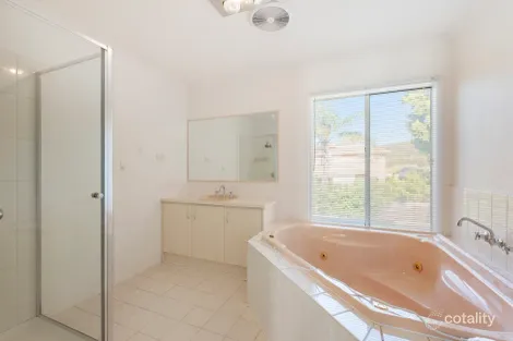 Property photo of 9 Fowler Road Rowville VIC 3178