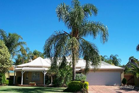 Property photo of 19 Chamberlain Circle Bateman WA 6150