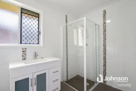Property photo of 9 Eldon Place Flinders View QLD 4305