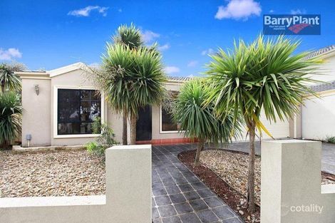 16 Hayfield Rd, Roxburgh Park, VIC 3064