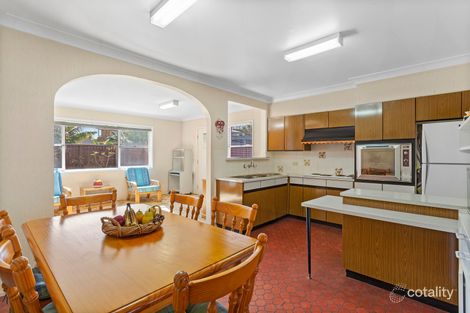 Property photo of 28 Forrest Street Chifley NSW 2036