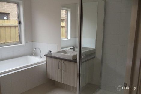 Property photo of 31 Yellowbox Drive Point Cook VIC 3030
