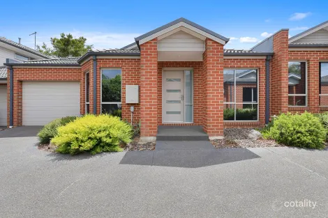 2/4 Hearn St, Drouin, VIC 3818