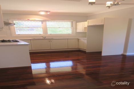 11 Clianthus Way, Koongamia, WA 6056