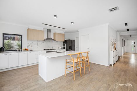 Property photo of 18 Kailash Road Werribee VIC 3030