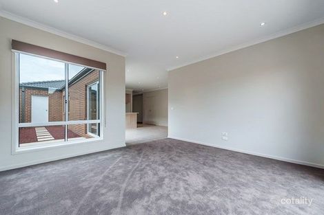Property photo of 18 Solar Way Mickleham VIC 3064