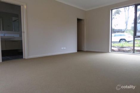 Property photo of 15 Grayling Crescent Croydon VIC 3136