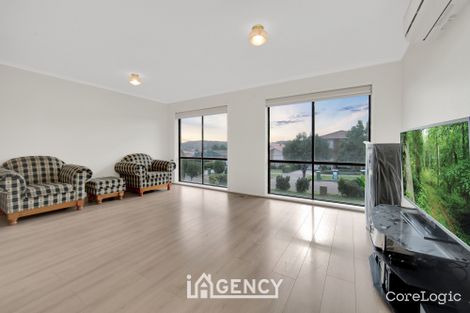 Property photo of 14 Kassan Gardens Endeavour Hills VIC 3802