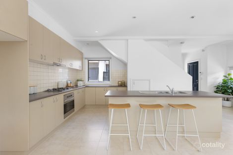 Property photo of 1/2 Bellairs Avenue Seddon VIC 3011
