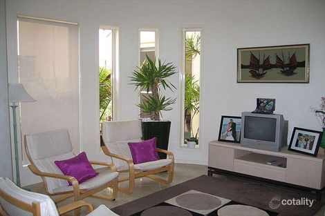 Property photo of 36 The Peninsula Helensvale QLD 4212