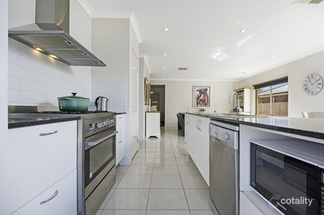 Property photo of 14 Carbine Drive Alfredton VIC 3350