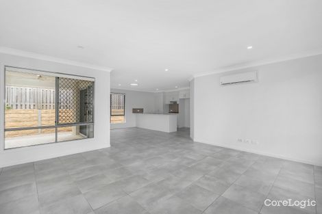 Property photo of 35 Longstaff Crescent Pimpama QLD 4209