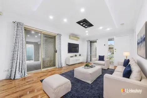 Property photo of 35 Bateman Grove Hampton Park VIC 3976