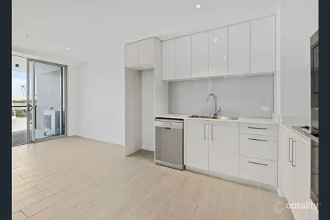 Property photo of 802/95 Linton Street Kangaroo Point QLD 4169