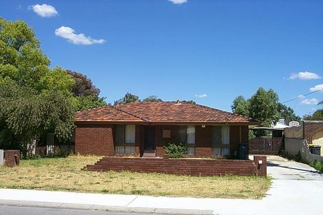 2 Edgeroi Way, Armadale, WA 6112