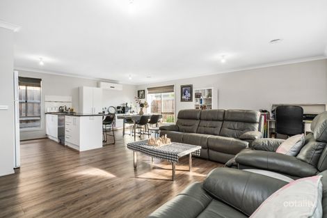 Property photo of 22 Solferino Way Carrum Downs VIC 3201