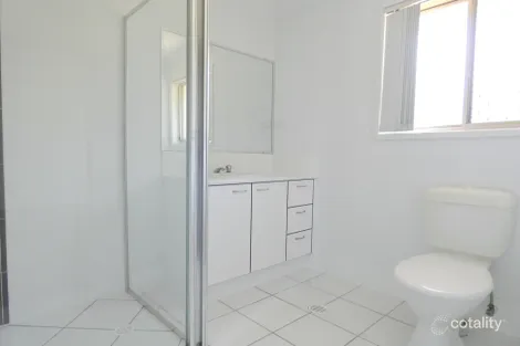 Property photo of 41 Paul Drive Regents Park QLD 4118