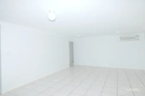 Property photo of 41 Paul Drive Regents Park QLD 4118