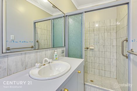 Property photo of 40 Forest Lakes Drive Thornlie WA 6108