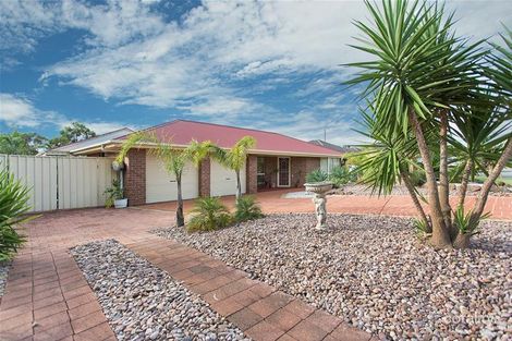 Property photo of 5 Parkgate Court Onkaparinga Hills SA 5163