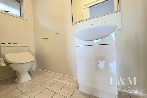 Property photo of 12 Pinus Place Meadow Heights VIC 3048