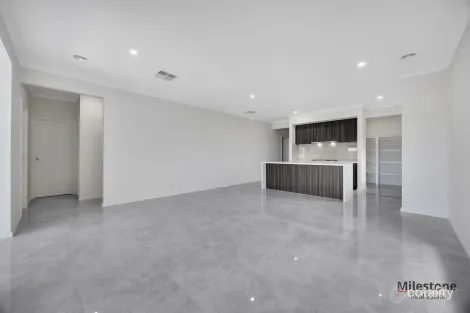 Property photo of 94 Polly Parade Tarneit VIC 3029