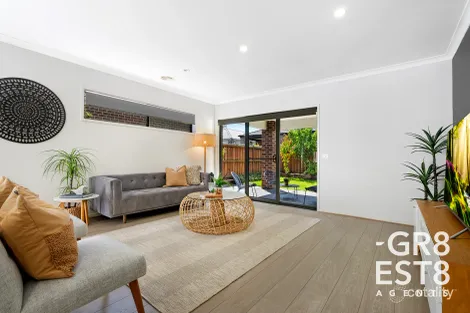 Property photo of 48 Spearwood Rise Cranbourne West VIC 3977