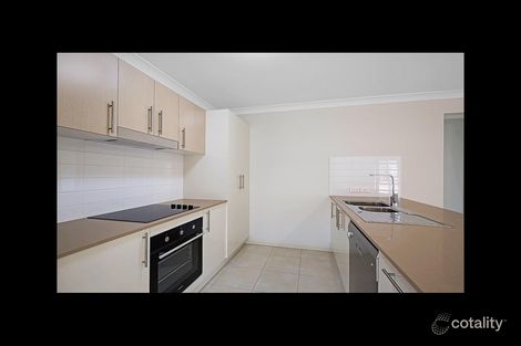 Property photo of 1/4 Dove Crescent Kleinton QLD 4352
