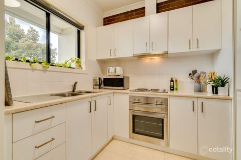 Property photo of 2/4 Bruno Street Kangaroo Flat VIC 3555