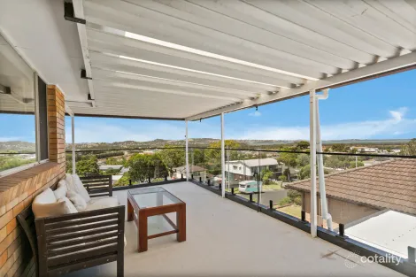 15 Tait Ave, Kanahooka, NSW 2530