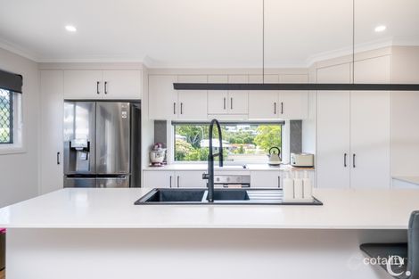 Property photo of 4 Mavis Close Pacific Heights QLD 4703