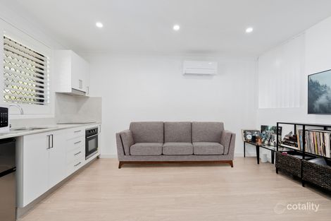 Property photo of 6 Kavenagh Close Prairiewood NSW 2176