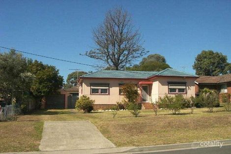 52 Cumberland Rd, Ingleburn, NSW 2565