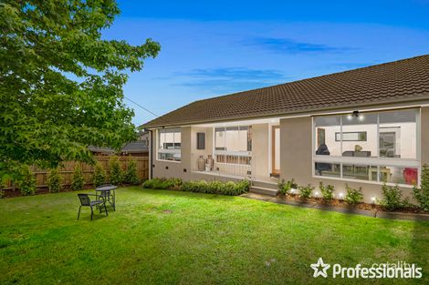 14 Zina Gr, Mooroolbark, VIC 3138