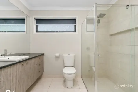 Property photo of 16 Collins Court Yarram VIC 3971