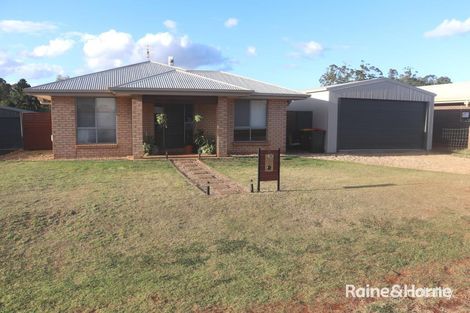 11 Lord St, Memerambi, QLD 4610