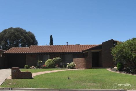 9 Farrow St, Redwood Park, SA 5097