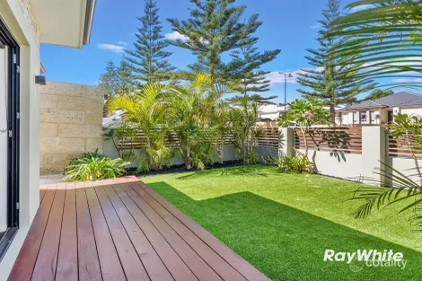 Property photo of 5 Northport Boulevard Wannanup WA 6210