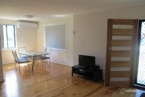Property photo of 27 Gabo Crescent Sadleir NSW 2168