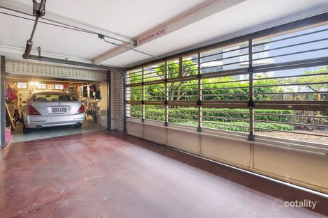 Property photo of 16/8 Paradise Parade Paradise Point QLD 4216