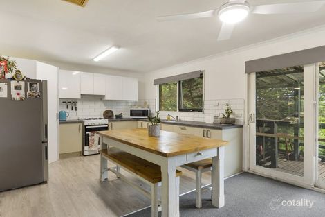 Property photo of 24 Hanley Crescent Seymour VIC 3660