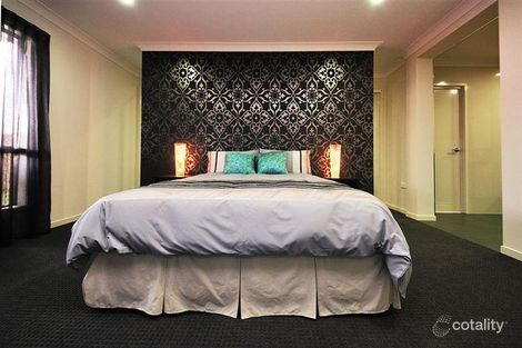 Property photo of 22 Vidar Crescent Ooralea QLD 4740