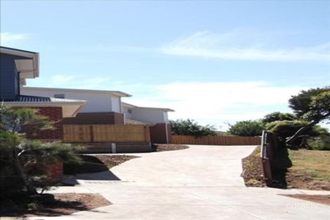 Property photo of 2/5 Hakea Court Dennington VIC 3280