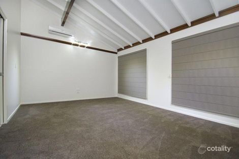 Property photo of 28 Billabong Drive Gooburrum QLD 4670