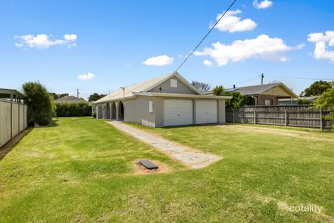 34 Ellen Ave, Seaspray, VIC 3851